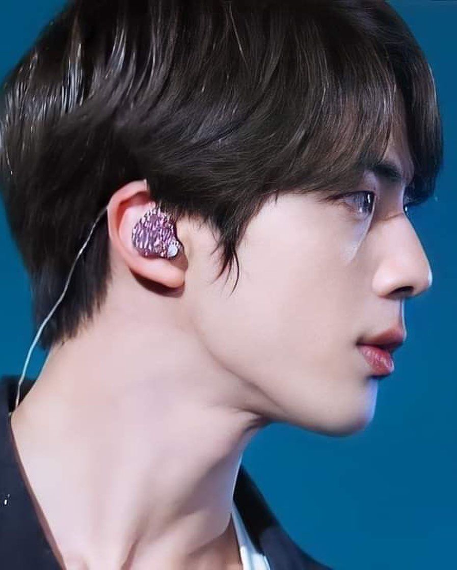 BTS, BTS tin tức, BTS thành viên, Kpop, ARMY, BTS idol, V, Jungkook, Jin, Jin BTS, BTS Jin, BTS visual, Jin visual, Jin đẹp trai, trai đẹp toàn cầu, BTS profile, bts unit