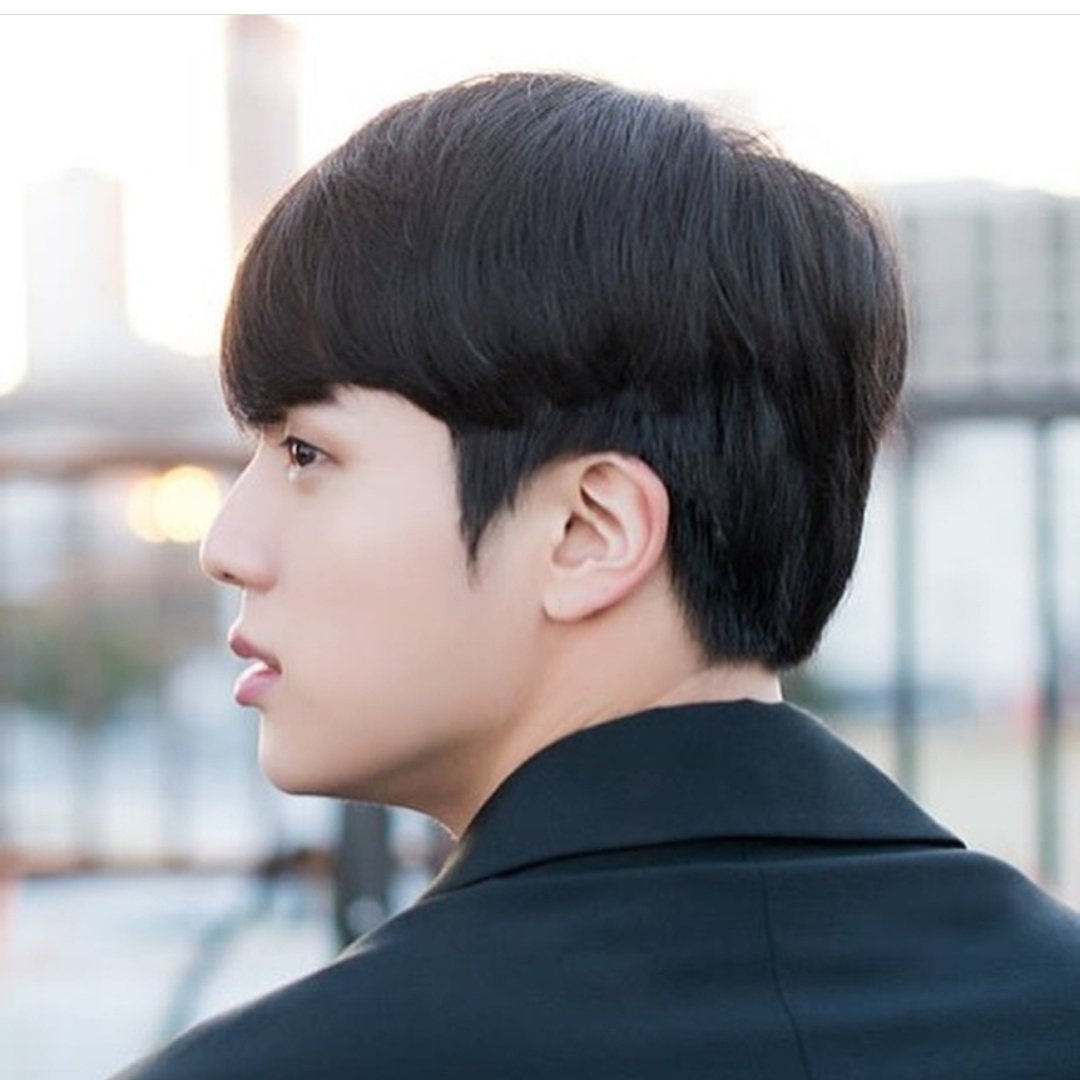 BTS, BTS tin tức, BTS thành viên, Kpop, ARMY, BTS idol, V, Jungkook, Jin, Jin BTS, BTS Jin, BTS visual, Jin visual, Jin đẹp trai, trai đẹp toàn cầu, BTS profile, bts unit