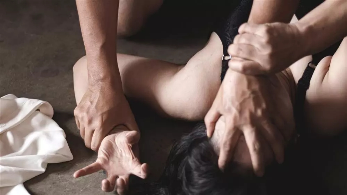 Tây Ban Nha, nhạc sĩ, ca sĩ, Việt Nam, cưỡng hiếp, hiếp dâm, tấn công tình dục, cưỡng bức, phạm tội, hình phạt, xử phạt, phạt tù, giới tính, luật pháp