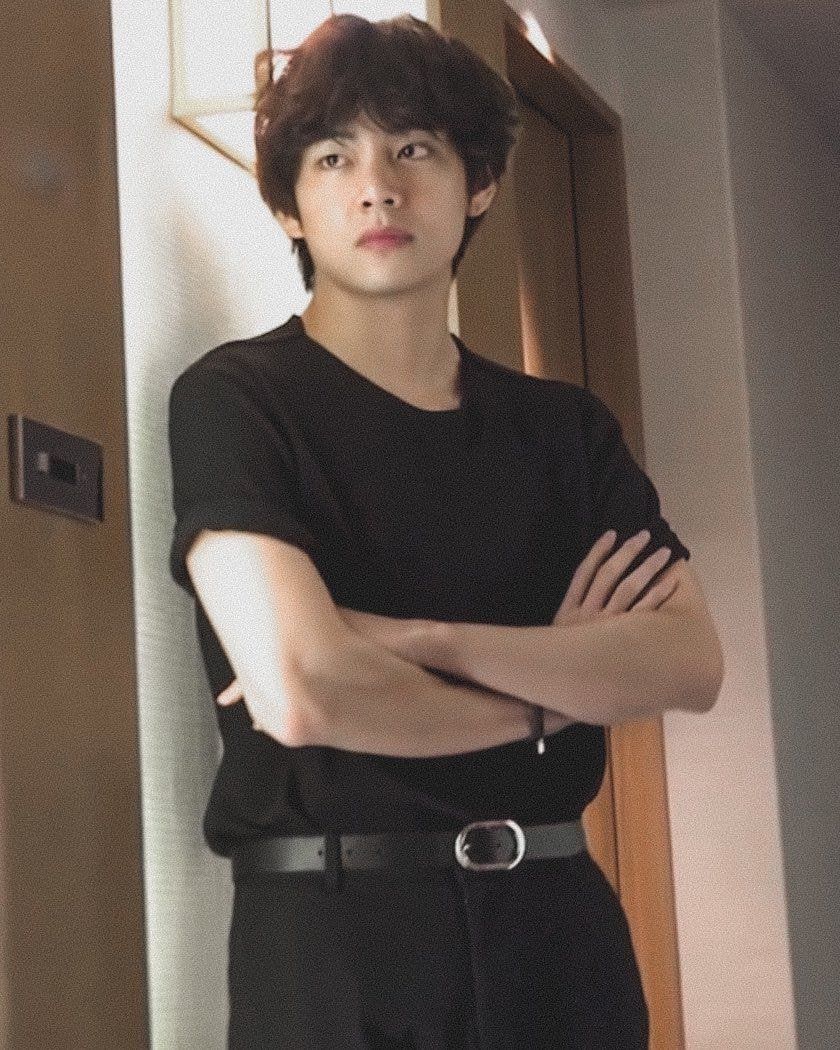 BTS, BTS tin tức, BTS thành viên, BTS tập gym, BTS cơ cắp, BTS body, BTS V, V, V BTS, BTS youtube, BTS weverse, ARMY, bts army, BTS idol, BTS profile