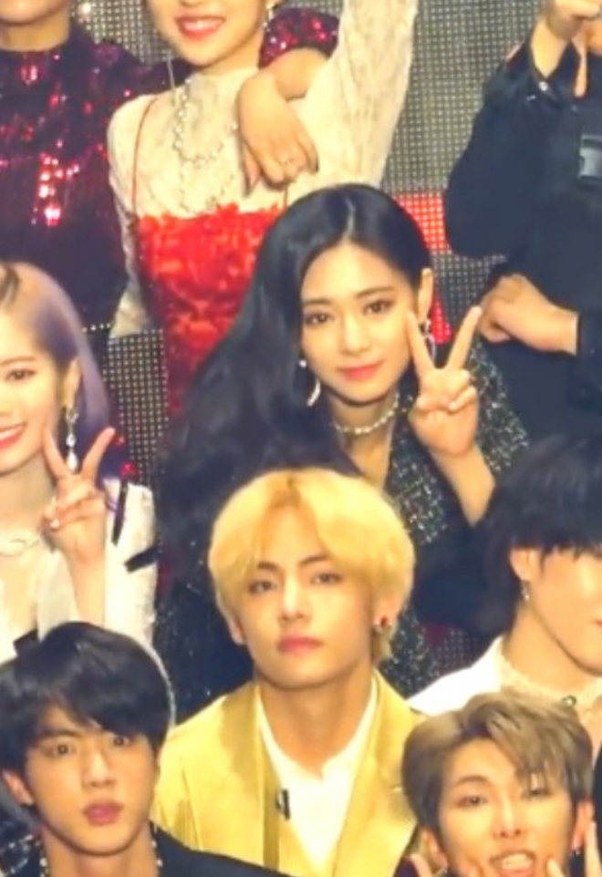 BTS, BTS tin tức, BTs thành viên, Kpop, ARMY, bts army, BTS V, V, V BTS, Tzuyu, Tzuyu Twice, Twice Tzuyu, BTS visual, Twice visual, bts idol, twice idol, twice tin tức