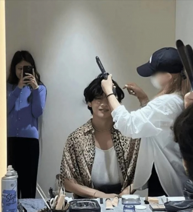 BTS, BTS tin tức, BTS thành viên, Kpop, ARMY, BTS ARMY, BTS idol, BTS profile, BTS hẹn hò, V, BTS V, V BTS, Blackpink, Jennie, Jennie hẹ hò, BTS sâm bay