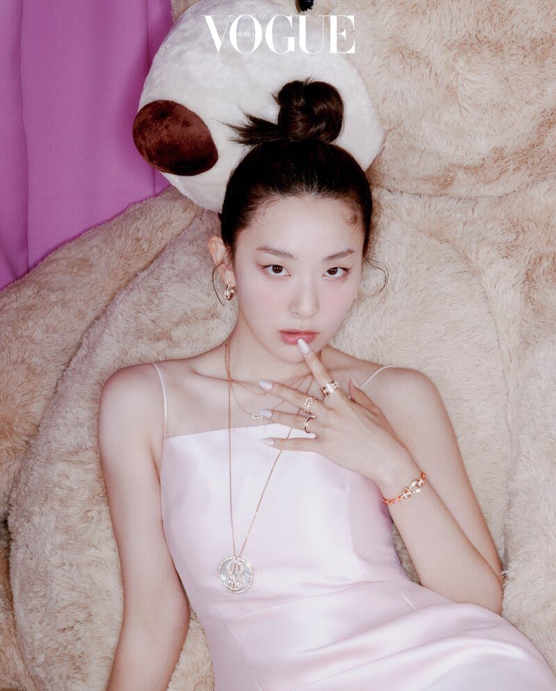 Twice, Twice tin tức, Twice thành viên, Kpop, Nayeon, Red Velvet, Kpop, Seulgi, Seulgi Red Velvet, Red Velvet Seulgi, Kpop idol, đụng hàng, thời trang