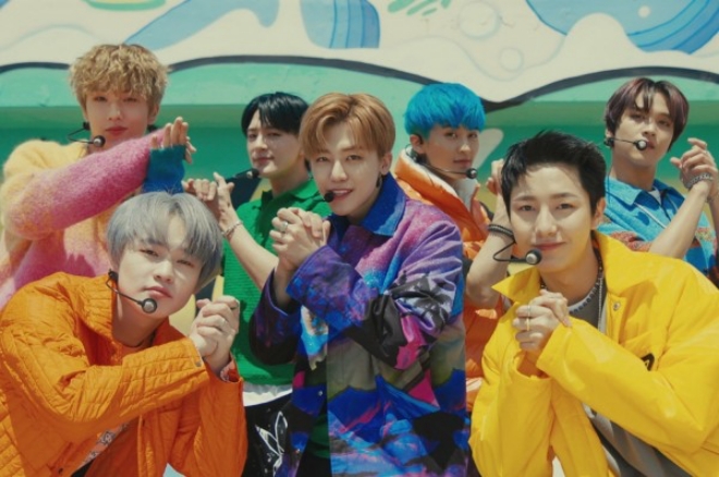 BTS, BTS tin tức, BTS thành viên, Kpop, ARMY, BTS idol, BTS comeback, BTS trở lại, BTS giải thưởng, BTS awards, The Fact Music Awards, The Fact Music Awards 2022, NCT