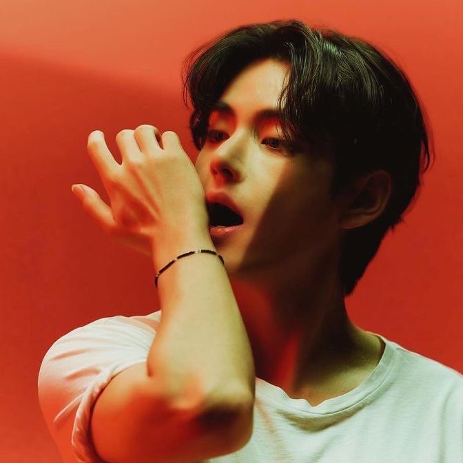 BTS, BTS tin tức, BTS thành viên, Kpop, ARMY, BTS Instagram, Instagram BTS, V, Kim Taehyung, V BTS, BTS V, BTS youtube, BTS ảnh, BTS visual, BTS idol, BTS profile