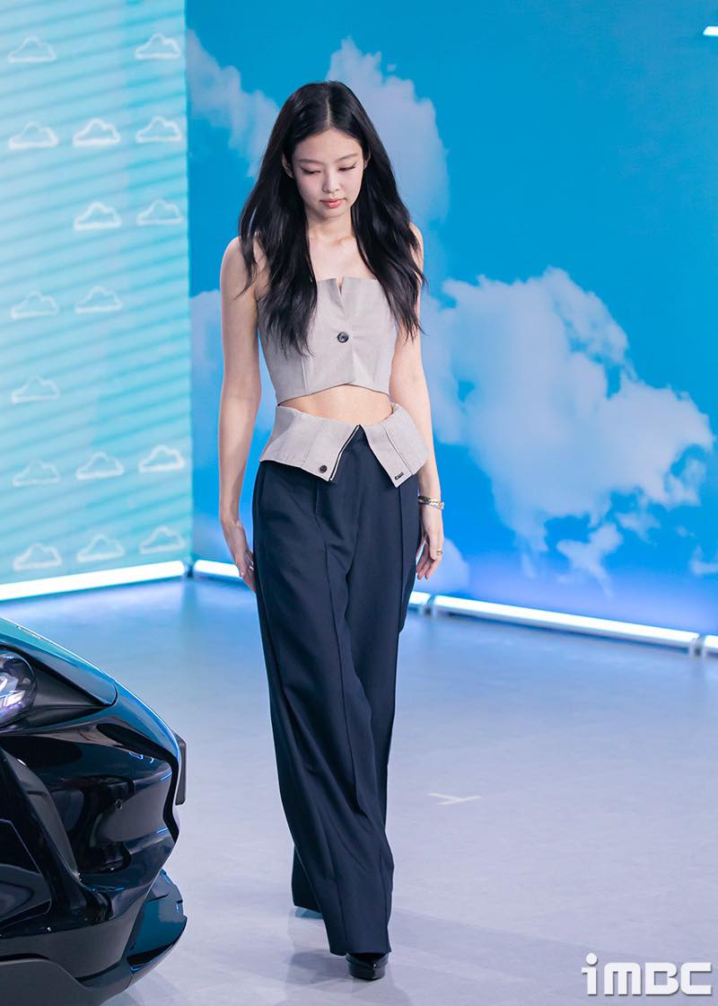 Blackpink, Blackpink tin tức, Blackpink thành viên, Jennie, Jennie Blackpink, Blackpink Jennie, Porsche, Sonderwunsch Haus, Jennie visual, Jennie thời trang