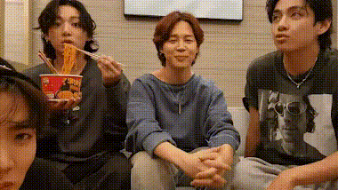 BTS, BTS tin tức, BTS thành viên, Kpop, Jungkook, Jungkook BTS, BTS Jungkook, ARMY, bts army, BTS livestream, BTS live, BTS weverse, BTS phát trực tiếp, BTS twitter