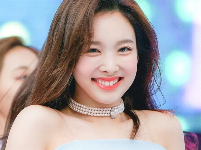 Twice, Twice tin tức, Twice thành viên, Kpop, Nayeon, Twice idol, Nayeon Twice, Twice Nayeon, Chaeyoung, Mina, Twice MV, Twice youtube, Twice show, Twice profile