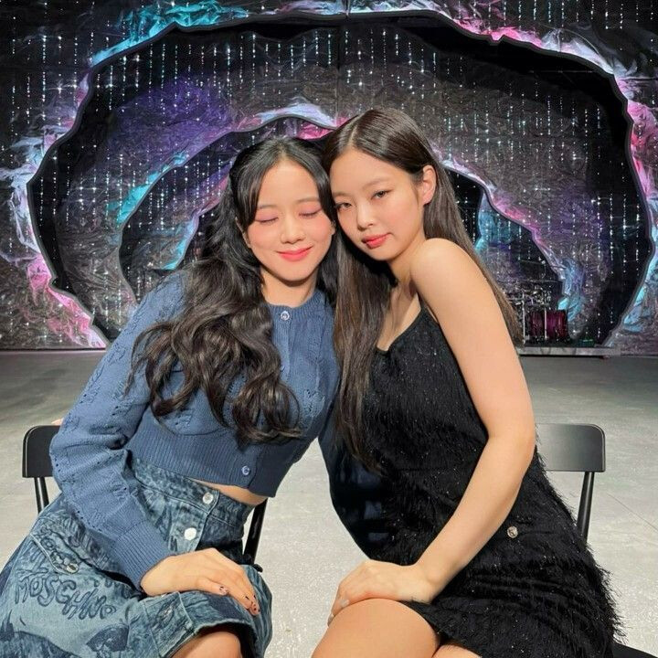 BTS, BTS tin tức, BTS thành viên, Kpop, Twice, Blackpink, IVE, J-Hope, Jennie, Jisoo, Lisa, Rosé, RM, Nayeon, BTS youtube, BTS idol, BTS profile, BTS twitter