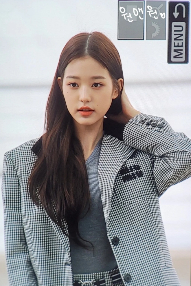 IVE, IVE tin tức, IVE thành viên, Kpop, Wonyoung, Jang Wonyoung, Kpop idol, IVE idol, IVE profile, IVE visual, IVE youtube, IVE airport, IVE sân bay