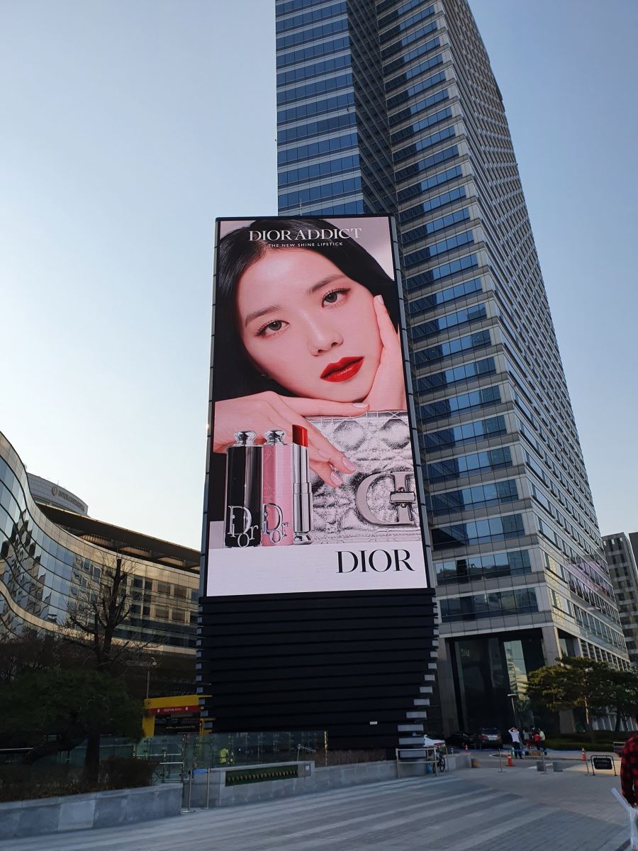 Blackpink, Blackpink tin tức, Blackpink thành viên, Kpop, BLINK, Blackpink quảng cáo, Blackpink thời trang, Blackpink mỹ phẩm, Blackpink idol, Jennie, Lisa, Rosé, Jisoo