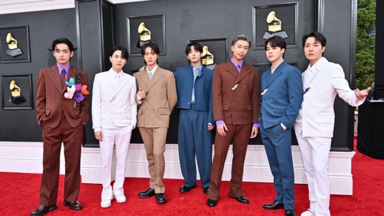 BTS, BTS tin tức, BTS thành viên, Kpop, ARMY, Grammy, Grammy 2023, BTS idol, BTS giải thưởng, BTS đề cử, Kpop idol, Yet To Come, Coldplay, Charlie Puth, Snoop Dogg
