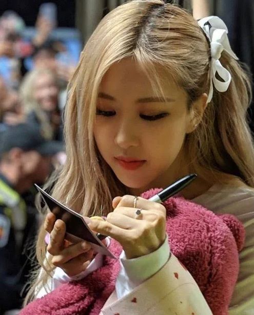 Blackpink, Blackpink tin tức, Blackpink thành viên, Kpop, Rosé, Rosé Blackpink, Blackpink Rosé, Blackpink ảnh, ảnh Blackpink, Blackpink idol, Black visual