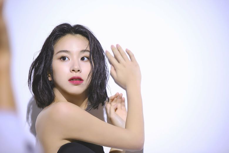 Twice, TXT, Kpop, SF9, Seventeen, Twice thành viên, Chaeyoung, Huening Kai