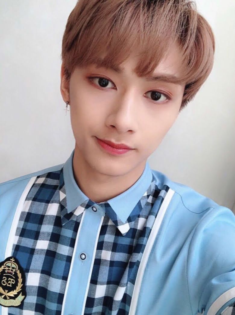 Twice, TXT, Kpop, SF9, Seventeen, Twice thành viên, Chaeyoung, Huening Kai