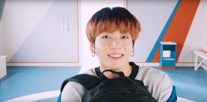 BTS, sản phẩm mới của Jungkook cháy hàng, Jungkook BTS, BTS Jungkook, Fila, bts, bts 2020, jungkook