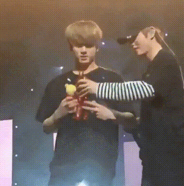 BTS, BTS V, BTS thành viên, BTS YouTube, BTS tin tức, BTS bài hát, V, V BTS, Jin, Jimin, Suga, J-Hope, BTS On, BTS Dynamite