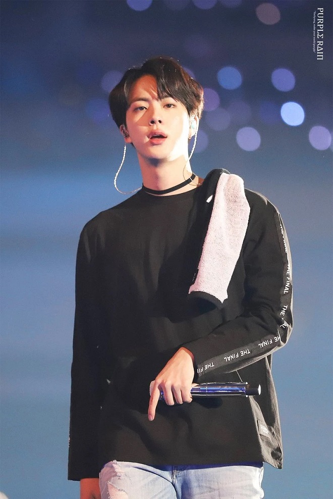 BTS, Jin đeo choker, Jin đeo vòng cổ, vòng cổ của Jin, hút hồn ARMY, worldwide handsome, Jin BTS, ARMY, Kpop