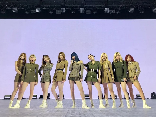 Twice, Twice tin tức, BTS, BTS tin tức, BTS Dynamite, Twice More And More, More & More, Kpop, Twice beyond concert, Twice YouTube, Twice More & More, Twice live