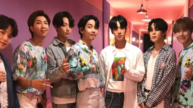 Jungkook BTS là idol Kpop được tìm kiếm nhiều nhất trên YouTube, nửa đầu năm 2020