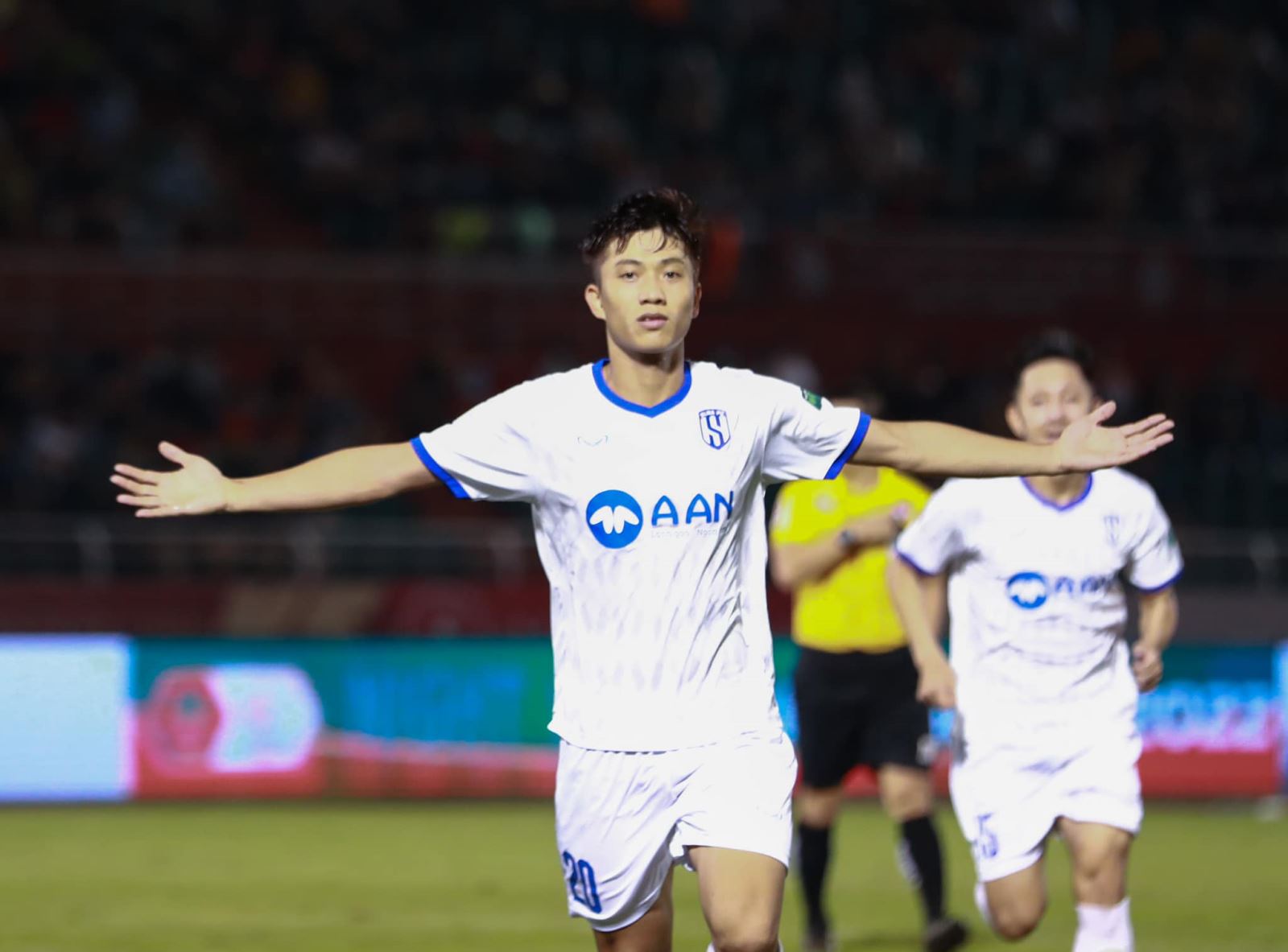 slna, vleague, quế ngọc hải, thái bá sang, nguyễn huy hoàng, lịch thi đấu vleague, bxh vleague, lịch thi đấu bóng đá hôm nay, trực tiếp bóng đá, vff, vpf