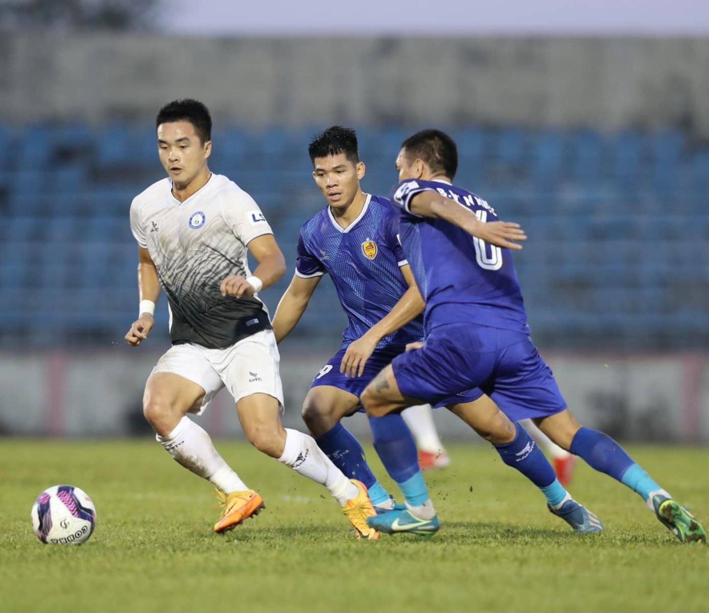 vleague, clb tphcm, đông á thanh hóa, sài gòn fc, hải phòng, hagl, topenland bình định, lịch thi đấu vleague 2022, bxh vleague 2022, trực tiếp bóng đá
