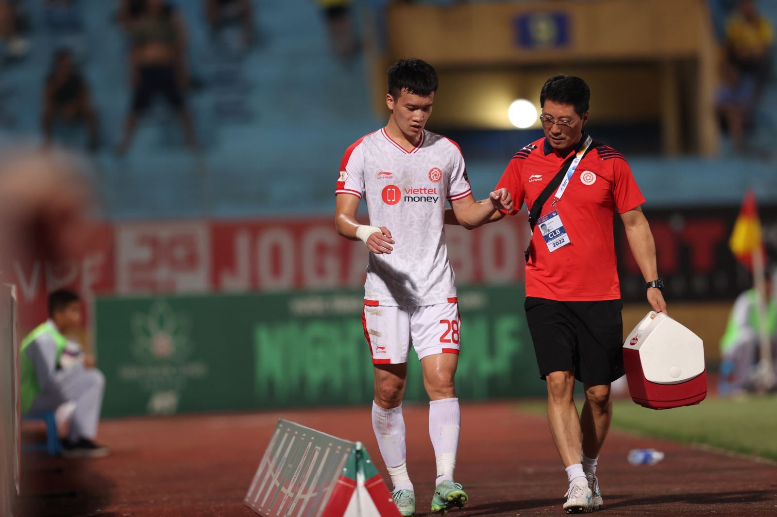 Hoàng Đức, Nguyễn Hoàng Đức, Viettel, Vleague, park hang seo, aff, aff cup, bóng đá Việt Nam, lịch thi đấu của đội tuyển Việt Nam, lịch thi đấu Vleague, bóng đá Việt Nam