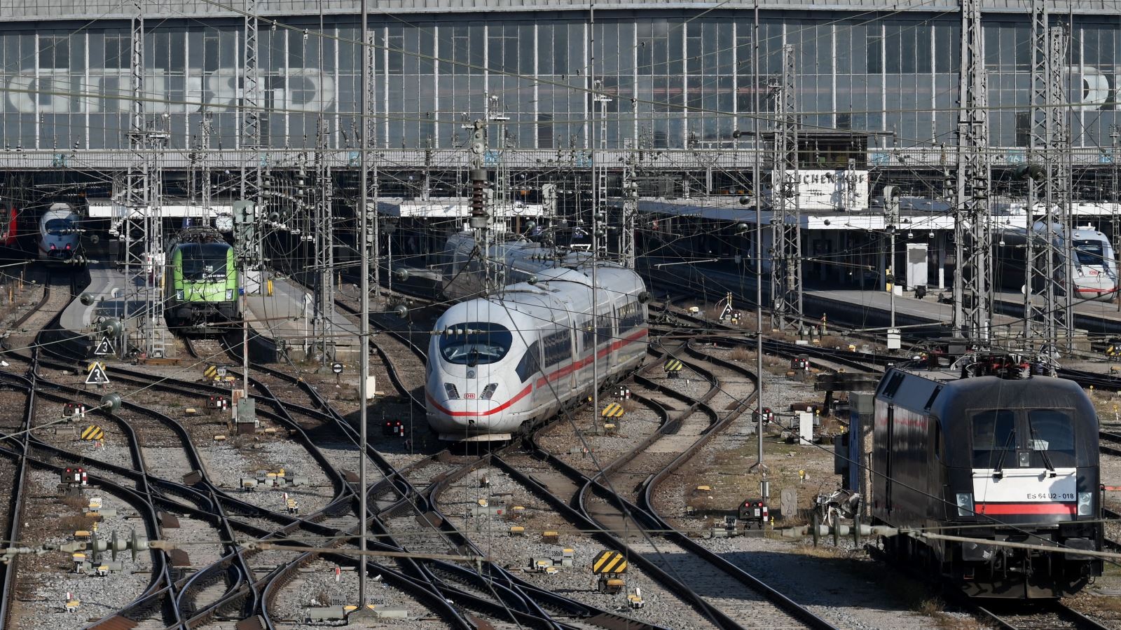 Sự cố gây gián đoạn vận tải đường sắt tại Đức