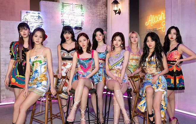 Twice, Twice sắp hết hạn hợp đồng, Twice có làm mới hợp đồng, Nayeon, Sana, Momo, twice