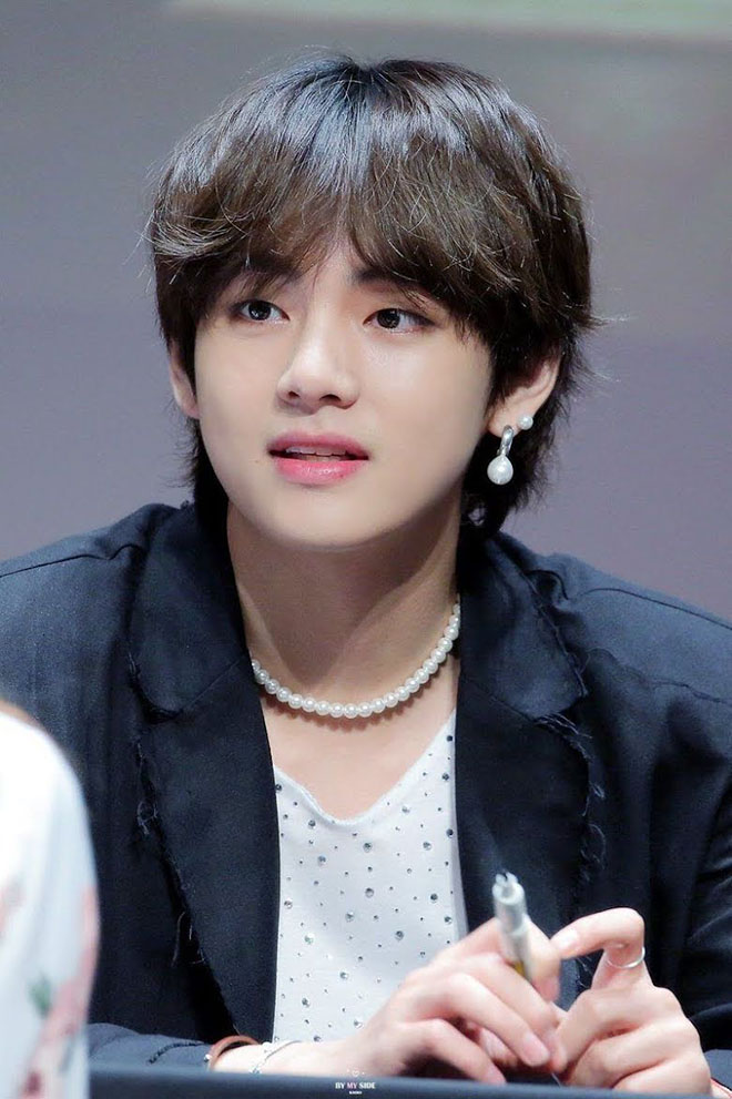 BTS, V BTS, V BTS đi đầu trend ngọc trai, V BTS phá vỡ định kiến giới tính, Tin bts