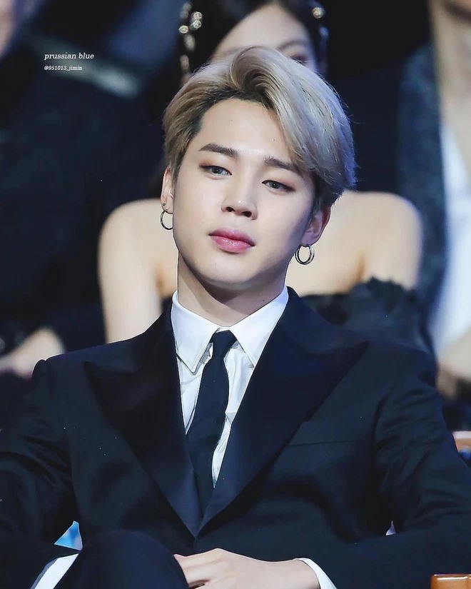 BTS, Jimin, Bắt gặp Jimin nhìn ngắm Priyanka Chopra, V BTS, Jungkook, Tin bts