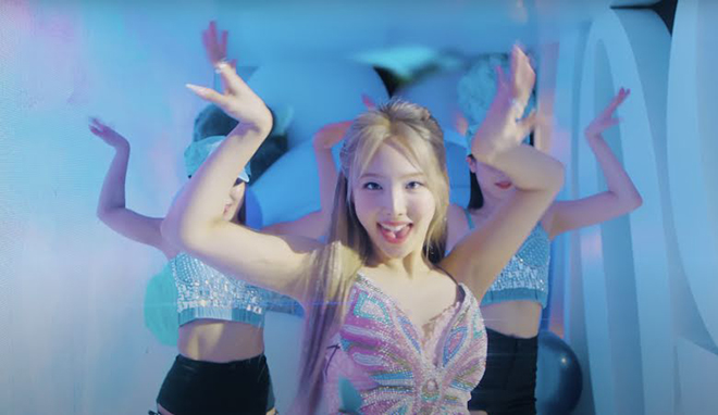 Twice, Nayeon, Im Nayeon, Nayeon Twice có nhiều phá cách trong Im Nayeon, Tin twice