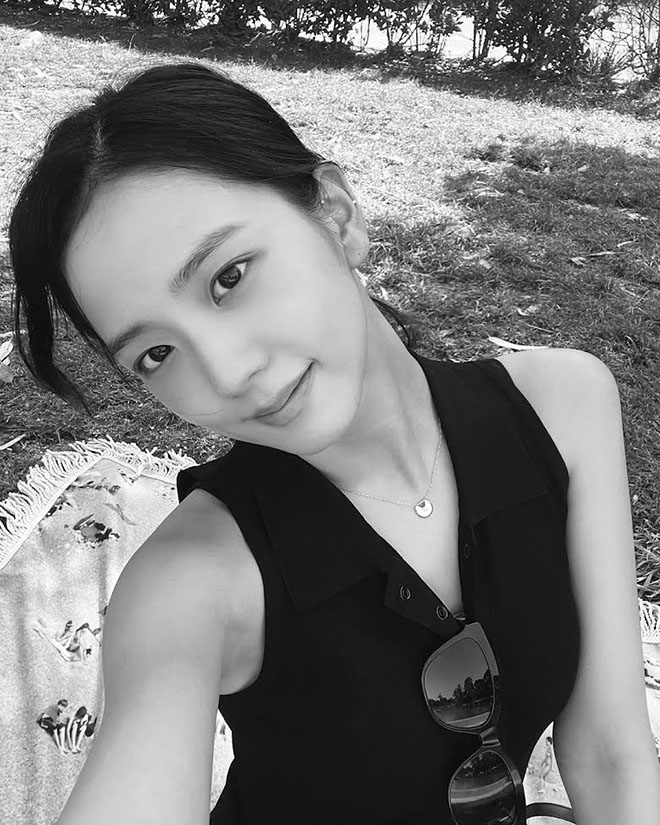 Blackpink, Jisoo, Jisoo mặt mộc, Blackpink tan rã vào sang năm, Jisoo đến Madrid