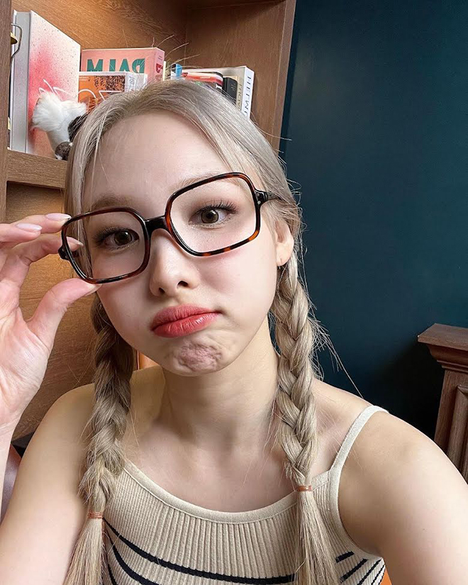 Twice, Nayeon, Nayeon Twice hay bị hiểu lầm, POP của Nayeon, Tin twice