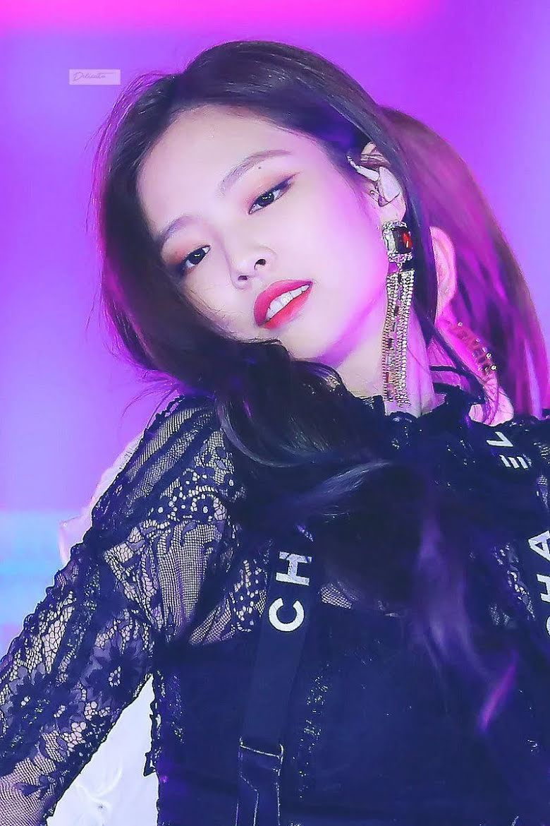 Blackpink, Jennie, Jennie ôm hôn V BTS, Cách makeup mới của Jennie, Tin blackpink