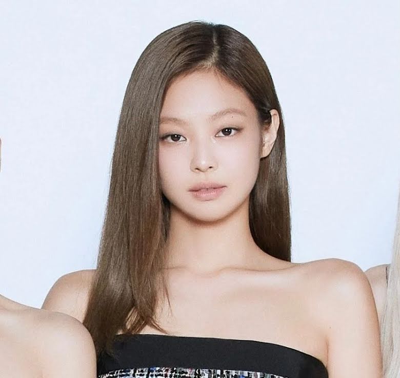 Blackpink, Jennie, Jennie ôm hôn V BTS, Cách makeup mới của Jennie, Tin blackpink