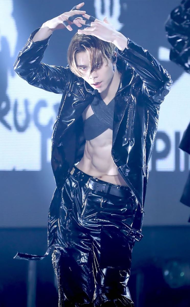 BTS, RM BTS, Định nghĩa về hot body, Thần tượng K-pop có hot body, Kai EXO, NTC