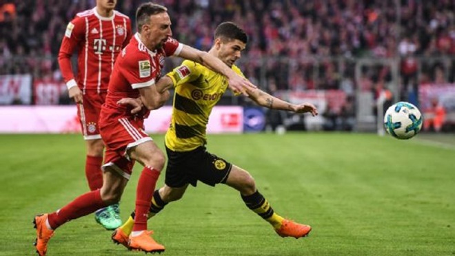 Lewandowski lập hat-trick, Bayern đè bẹp Dortmund 6 bàn không gỡ