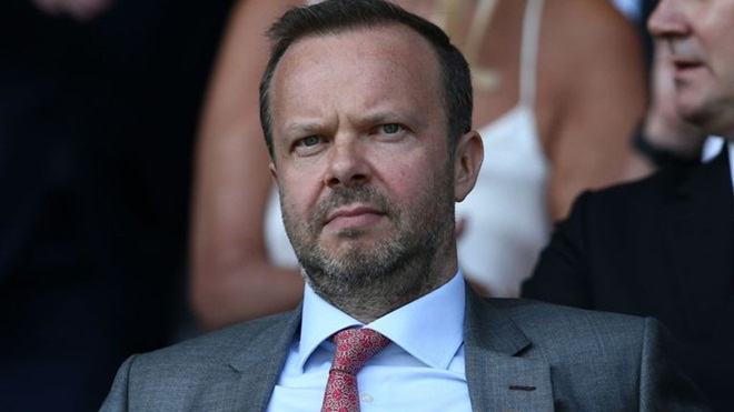 MU: CEO Ed Woodward tuyên bố bơm tiền cho HLV Ole Solskjaer mua sắm lớn