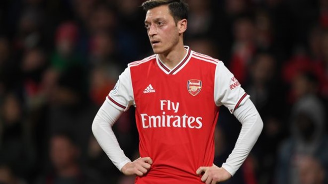 Arsenal: Mesut Oezil từ chối giảm lương 12,5% dù lương cao nhất đội