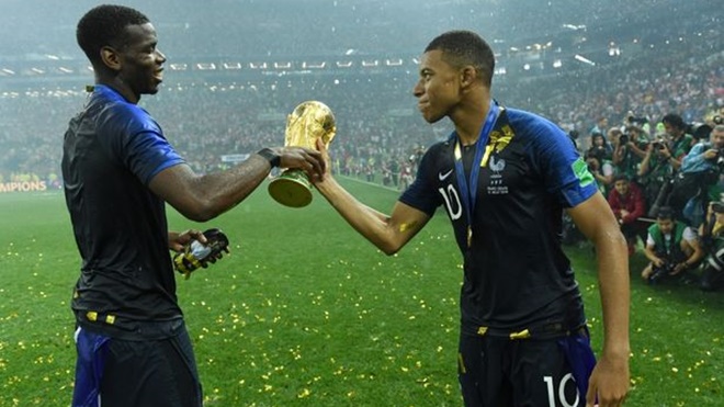 Bong da, Bong da hom nay, MU vs Newcastle, Real Madrid mua Pogba và Mbappe, tin tức bóng đá, tin bóng đá MU, tin tức MU, Martial, Cavani, chuyển nhượng, tin chuyển nhượng