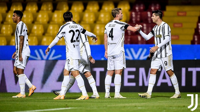 Benevento 1-1 Juventus: Vắng Ronaldo, Juve bế tắc, thành 'vua' hòa ở Serie A