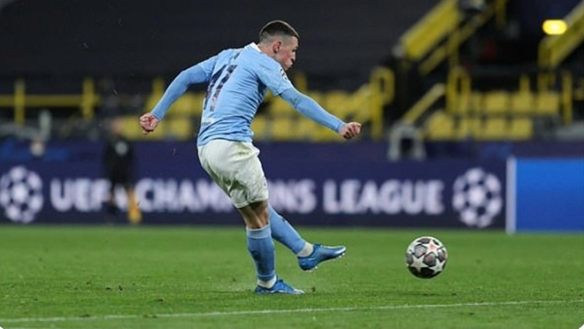 Rio Ferdinand: 'Phil Foden là cầu thủ trẻ số 1 thế giới, hơn cả Haaland'