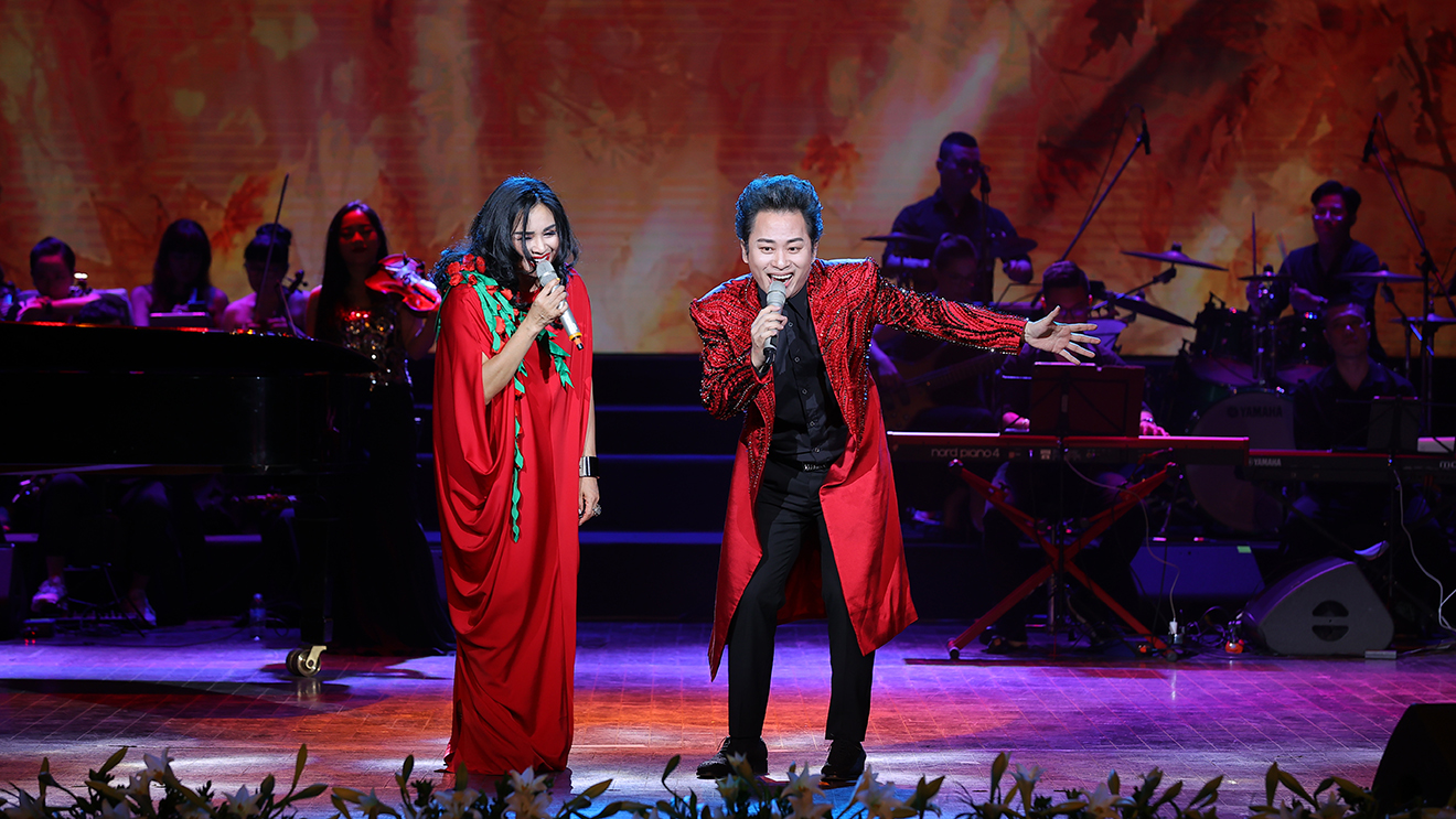 'Hà Nội phố': Tùng Dương hát live 'Ngày chưa giông bão', khán giả cổ vũ nồng nhiệt  