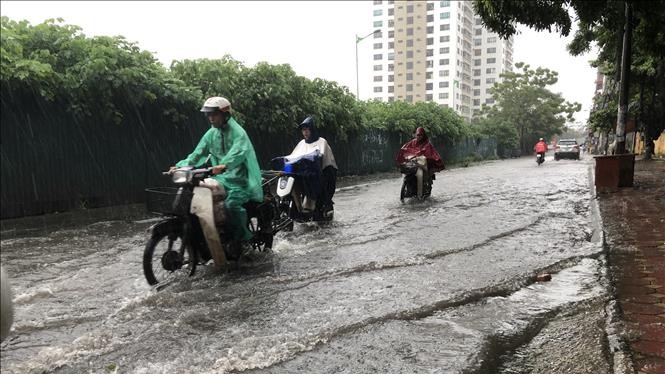 Thời tiết đêm mùng 4, ngày 5/3: Không khí lạnh tiếp tục gây mưa rào và dông rải rác tại Bắc Bộ và Trung Bộ