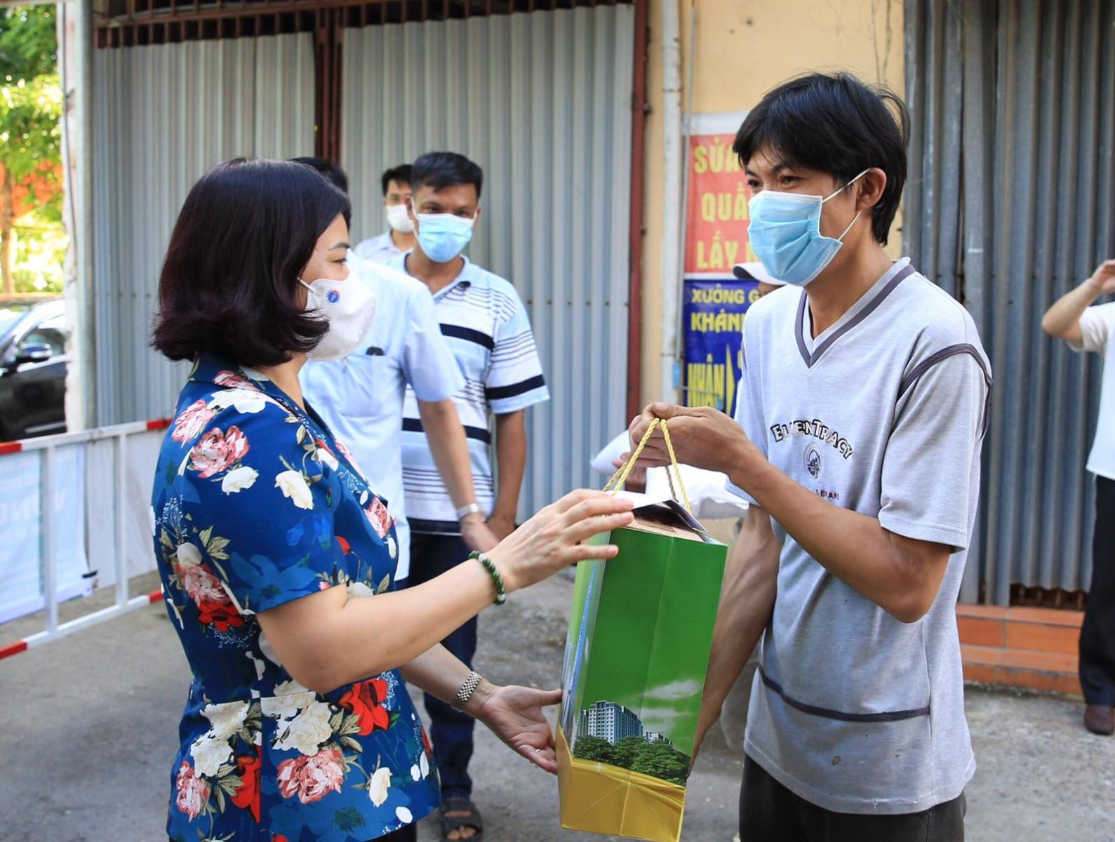 Chú thích ảnh