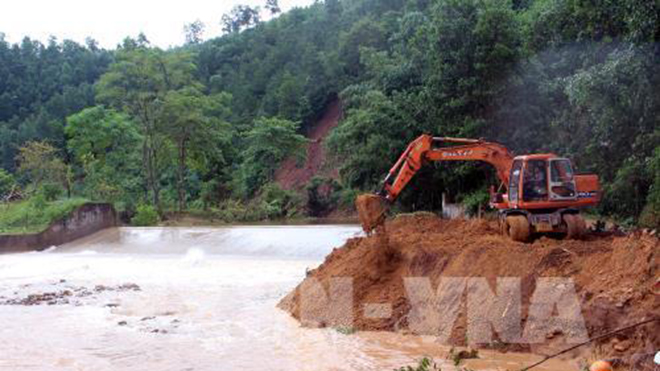 Mưa lũ đã làm 6 người chết, 5 người mất tích và 2 người bị thương