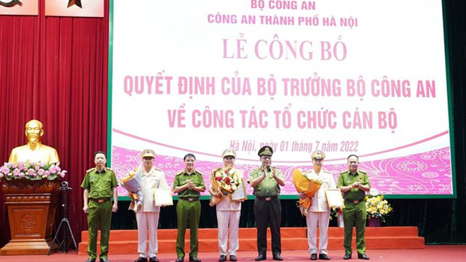 Công bố quyết định bổ nhiệm 3 Phó Giám đốc Công an TP Hà Nội