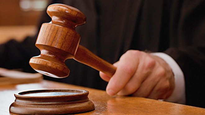 Truy tố đối tượng tống tiền người tình cũ