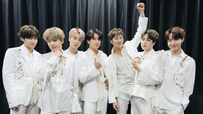 BTS, Jimin, J-Hope, Jungkook, BTS MAMA, sân khấu biểu diễn của BTS, mic drop bts, idol bts, bts mama 2018, bts mama 2017, bts gif, bts video, BTS đi vào lịch sử